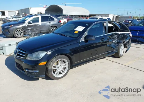 2014 Mercedes-Benz C 250 Sport из США, поврежденный, VIN WDDGF4HB7EA966069